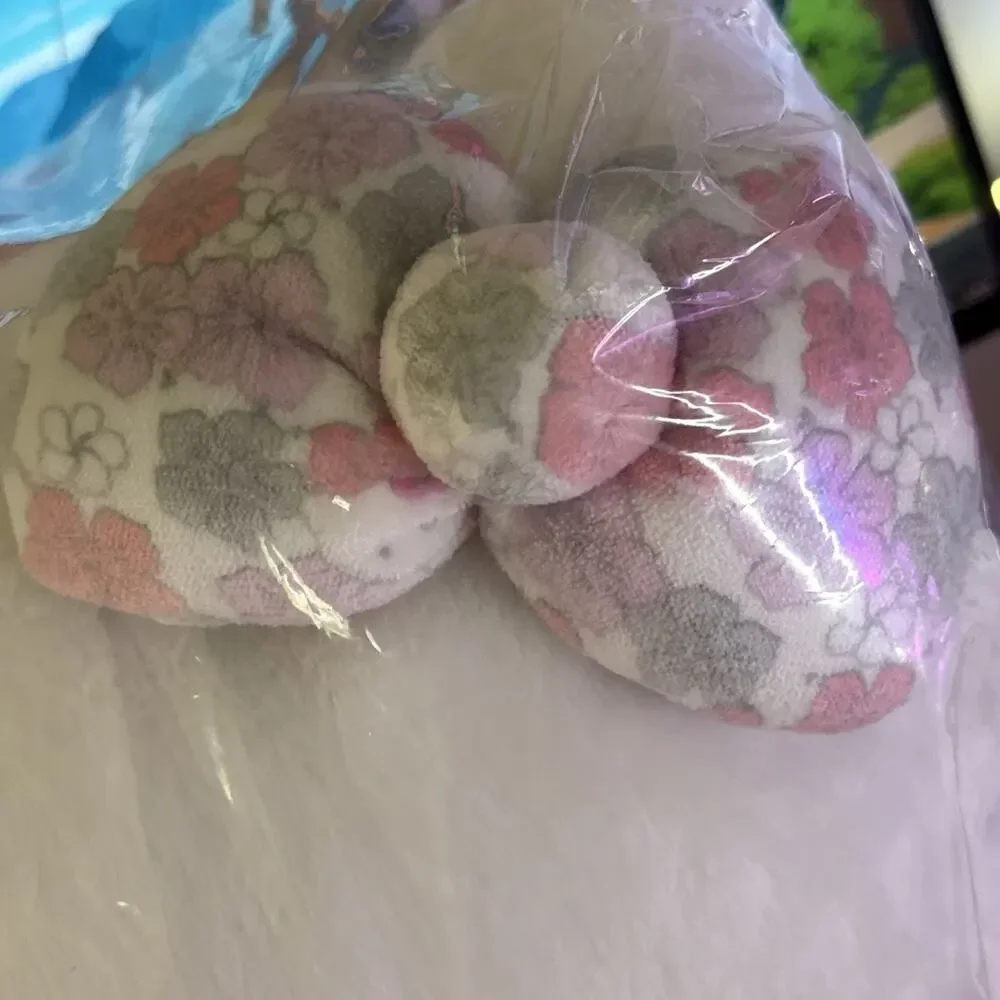 Hello Kitty 2 Pack Decorative Pillows Flower Face Plush Set Kawaii 2025 Sanrio